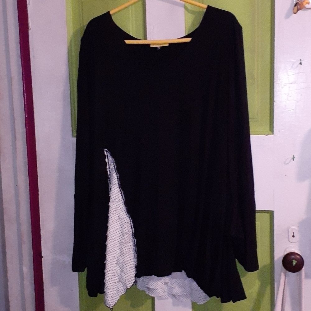 Giselle Shepatin Black Shirt Polka Dot Ruffles‎ XL